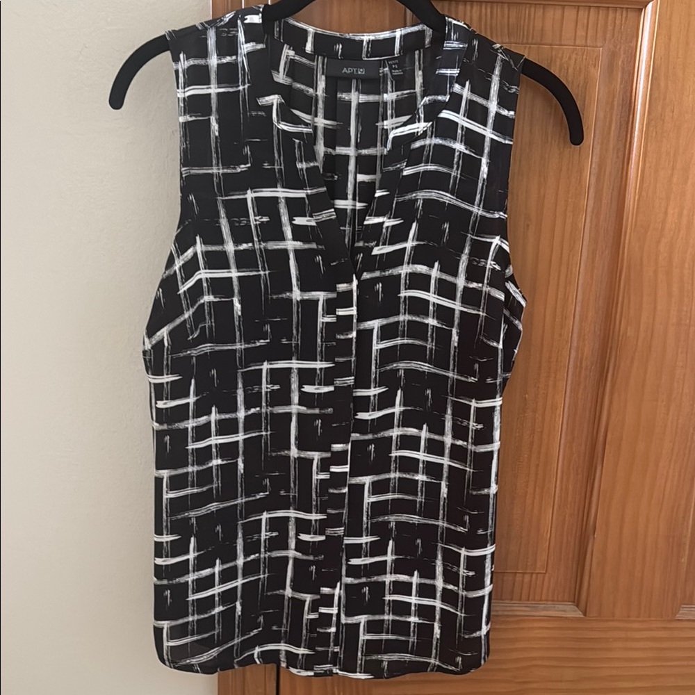 Women’s Apt 9 Kohls Tank Work Shirt PS Petite Small Black White lines